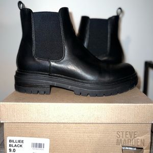 Steve Madden Black Ankle Boot “Billee”